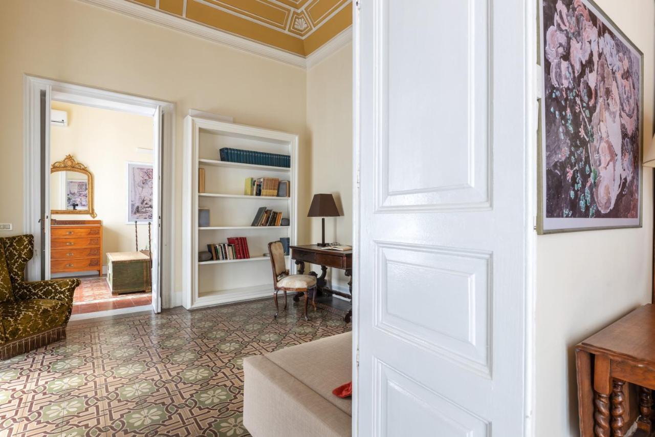 Catania City Center Historical Building Home Extérieur photo